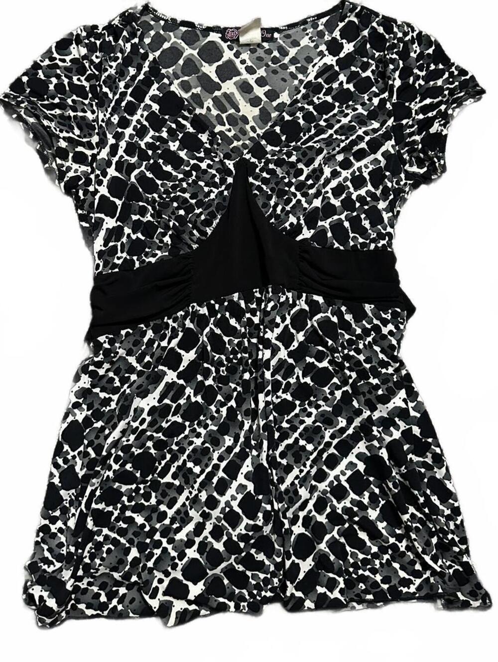 Y2K Volume One Black and White Babydoll Tie Back Blouse Size S